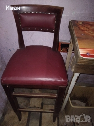 дървен бар с два кожени стола , снимка 2 - Столове - 52428831