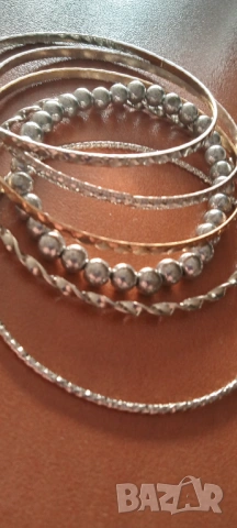 Колие,медальон.Гривна.Chanel, Miu-Miu. Diyor , снимка 6 - Колиета, медальони, синджири - 50160404