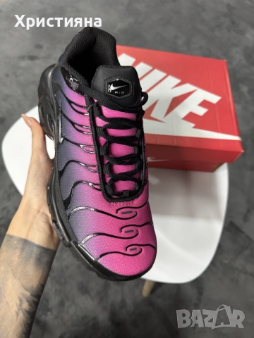 Nike Air Max Plus Black/Hyper Pink, снимка 2 - Маратонки - 56442430