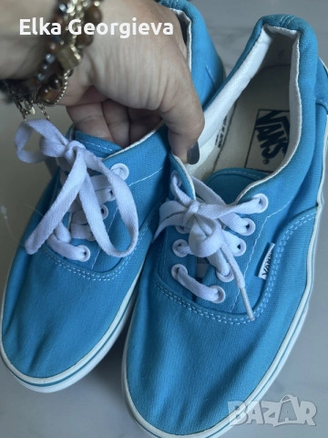 нови оригинални кецове Vans 40 размер