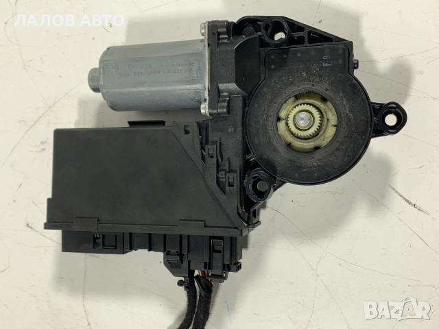 Преден десен мотор стъклоповдигач Ауди А4 B6 B7 кабрио Preden desen stuklopovdigach Audi 8H2959802D, снимка 5 - Части - 51959149