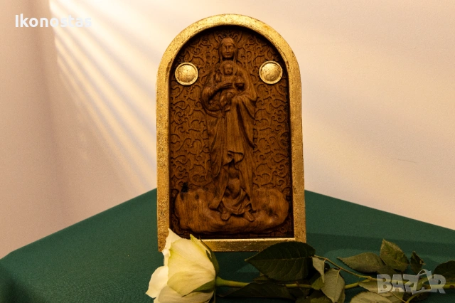 Релефна икона на Богородица с младенеца от масивен дъб, снимка 6 - Икони - 53223312