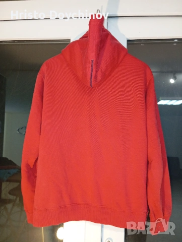 Оригинално червено худи Champion, размер L, снимка 2 - Суичъри - 53155556