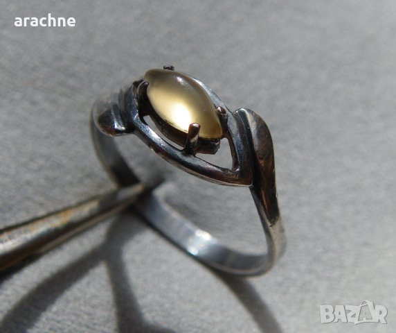 Стар български сребърен пръстен с лунен камък 