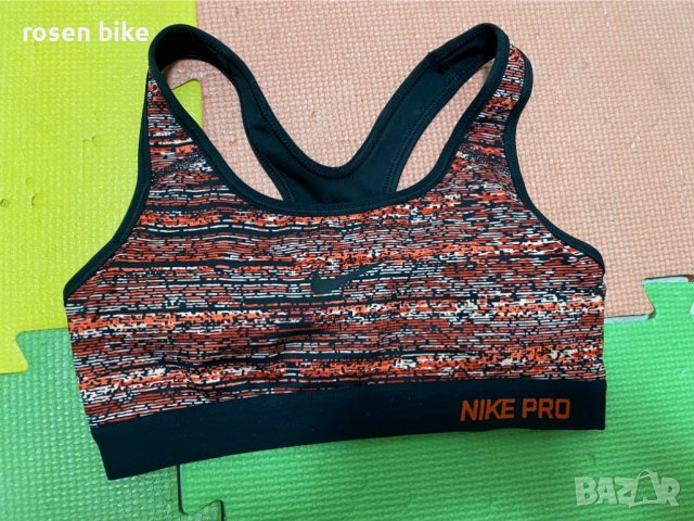  ''Nike Pro Classic Sports Bra''оригинално бюстие  Nike S размер, снимка 1 - Корсети, бюстиета, топове - 38292019