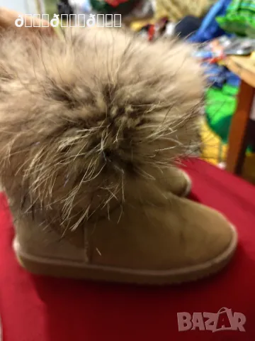 UGG , снимка 2 - Дамски ботуши - 48312627