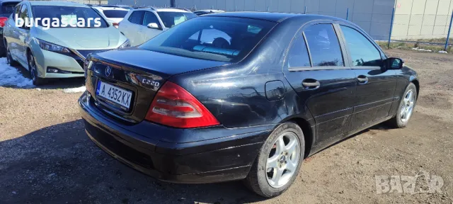 Mercedes C220 2.2CDI - 143к.с. Автоматик 2002г 259,000км Лизинг Бартер 5250лв, снимка 5 - Автомобили и джипове - 49232997