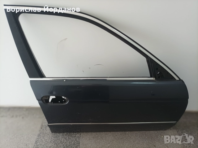 Продавам предна дясна врата от БМВ е39