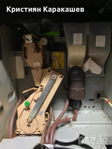 Вендинг машина Necta Colibri (модел C3SF-R/FQ E P BLACK), снимка 8 - Вендинг машини - 52588027