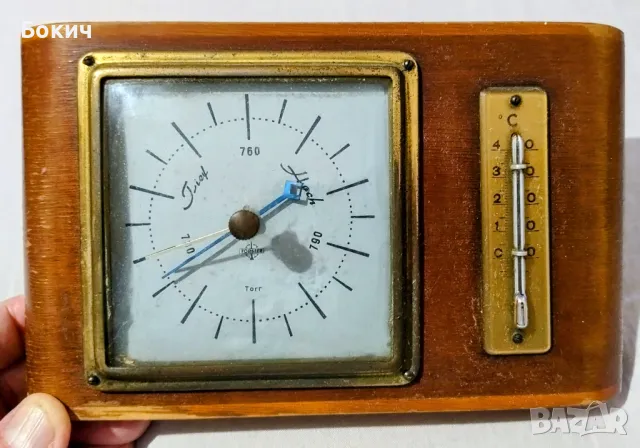 Изправен немски барометър от 60-те с термометър