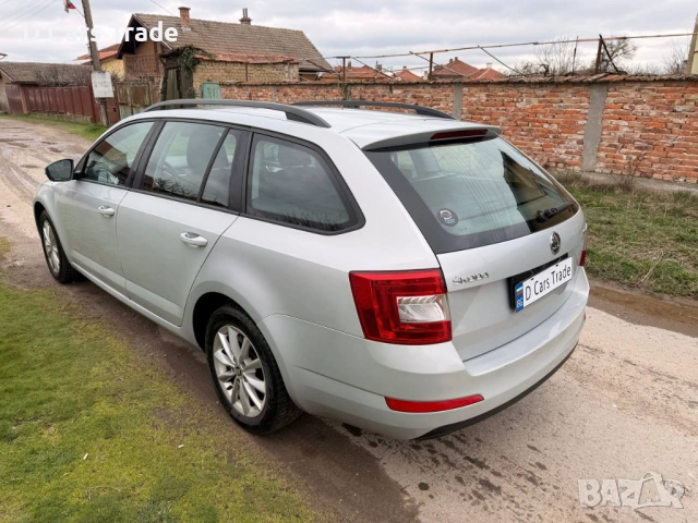 Skoda Octavia 1.6 TDI Ambition 105кс комби EURO 5, снимка 4 - Автомобили и джипове - 54025759