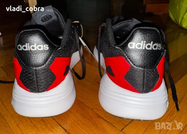 Маратонки Adidas , снимка 3 - Спортни обувки - 50165901