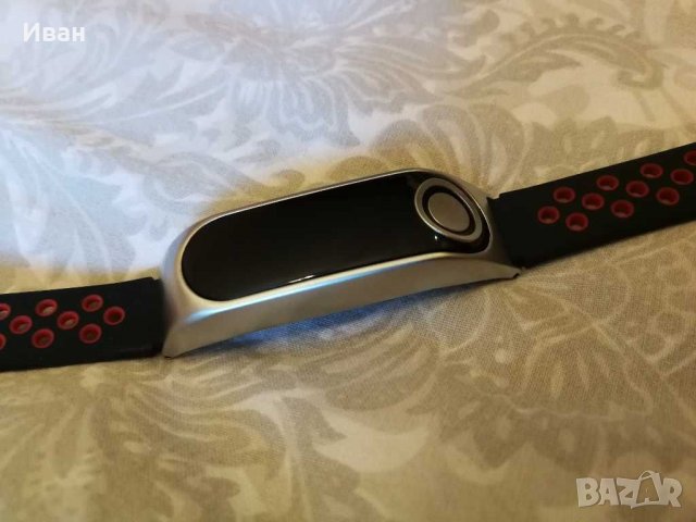 Фитнес часовник tomtom, снимка 4 - Смарт гривни - 30287435