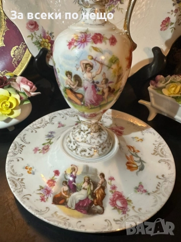 Ваза ръчно изрисувани със сцени от митологията и великолепни дрезденски цветя и букети Код P1634, снимка 2 - Декорация за дома - 52924710