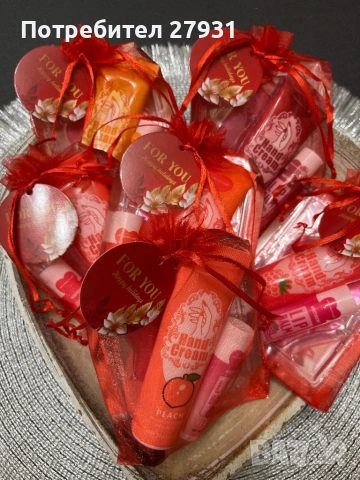 Козметика за жени, снимка 2 - Комплекти и лотове - 53169193