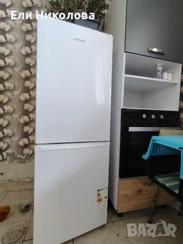 Продавам хладилник Vestfrost
