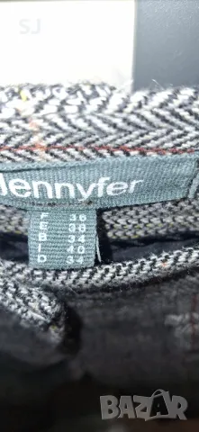 Дамски вълнен прав панталон, размер XS, снимка 4 - Панталони - 49611915