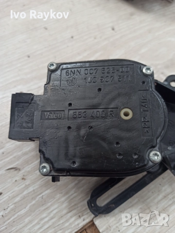 Моторче клапа парно 1J0907511 за VW Golf IV , снимка 2 - Части - 52263887