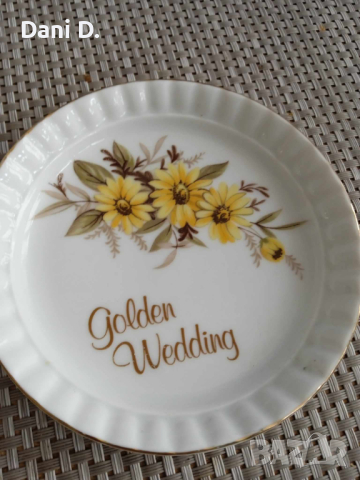 порцеланова сувенирна чинийка за Златна сватба от Англия, снимка 2 - Антикварни и старинни предмети - 44573642