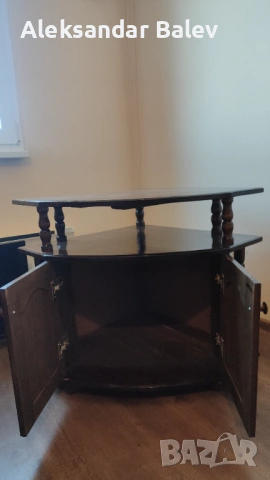 Масивна ъглова ТВ секция / шкаф – Ретро стил, отлично състояние  , снимка 2 - Шкафове - 54171059