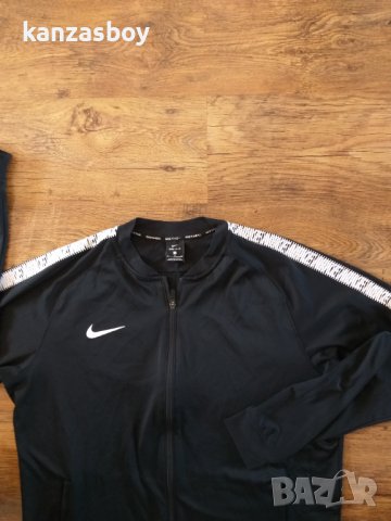 nike - страхотно мъжко горнище ХЛ-размер, снимка 10 - Спортни дрехи, екипи - 39972546