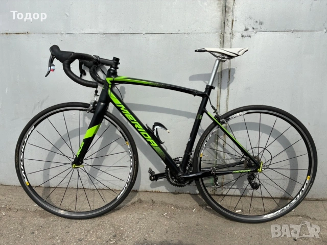 Шосеен велосипед Merida SRAM RED