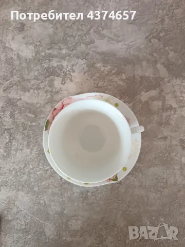 Комплект  порцеланови чаени чаши, снимка 4 - Чаши - 49095706