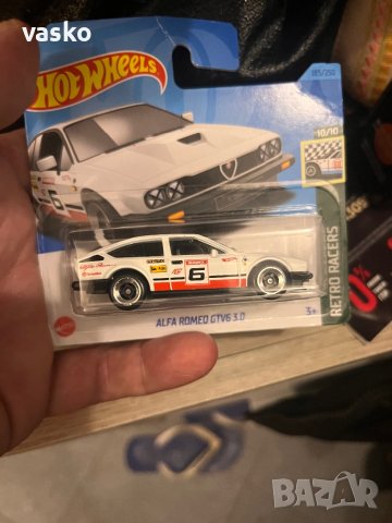 Hotwheels Alfa -бяла