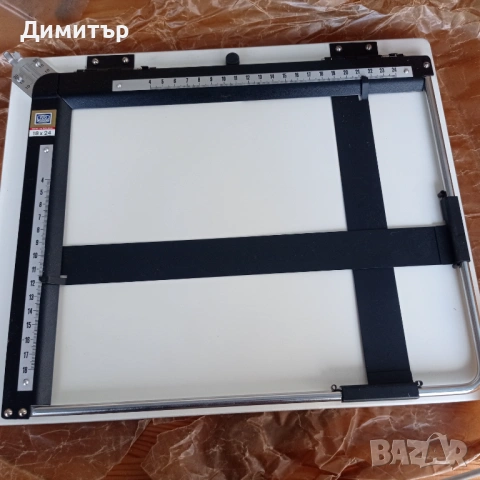 Нова Копирна (Кадрираща) Рамка PZO Warszawa 18x24 см – Без следи от употреба