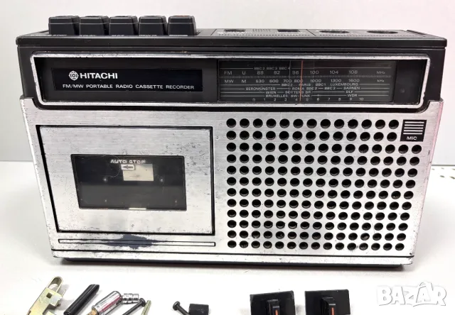 За части! FM/MW Радио Касетофон HITACHI TRK-5300