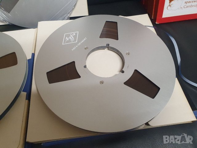 26,5см 10,5" алуминиева магнетофонна ролка AGFA Proffesional PEM 468 50 микрона В отлично състояние., снимка 8 - Декове - 40403483