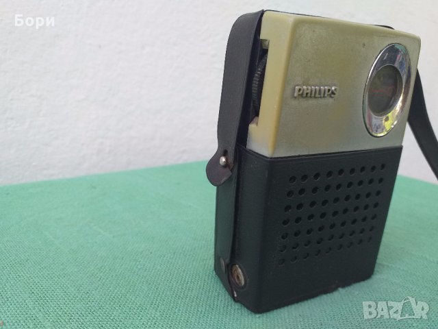 Радио PHILIPS, снимка 4 - Радиокасетофони, транзистори - 29151814