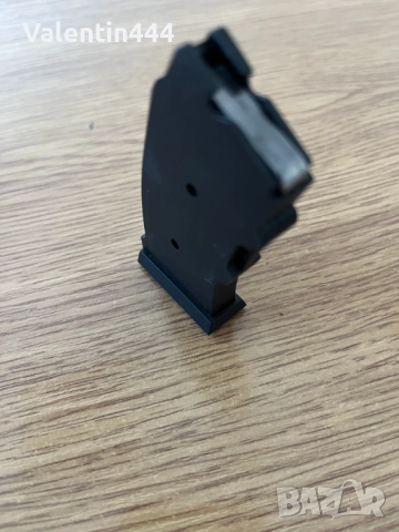 Пълнител за карабина "Бърно - 1 " и "Бърно - 2", кал. 22LR, снимка 5 - Бойно оръжие - 52733610