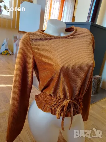 Блуза кадифе в кафяв цвят, снимка 2 - Блузи с дълъг ръкав и пуловери - 49083938