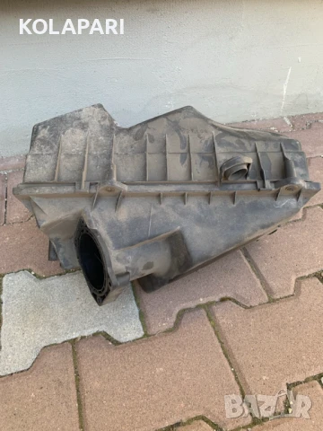 Кутия въздушен филтър голф 4 /golf 4