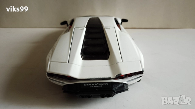 Lamborghini Countach LPI 800-4 Bburago - Мащаб 1:24, снимка 5 - Колекции - 51875867