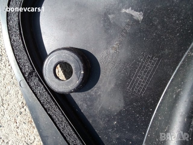 Решетка Лайсна  чистачки под предно стъкло Форд Мустанг Ford Mustang SW, снимка 3 - Части - 42433834