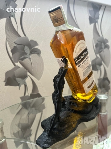 Луксозна арт поставка "Сизиф" за вино и уиски – Уникален подарък за жена, колега, шеф статуека фигур, снимка 14 - Статуетки - 54105205