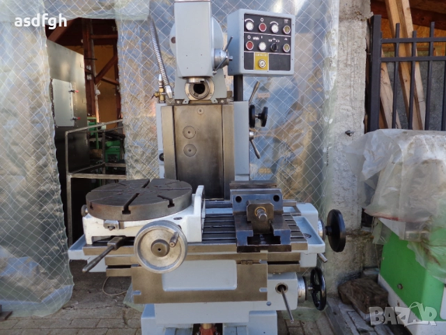 Фреза универсална за метал чешка TOS FN20, снимка 2 - Стругове - 52813354