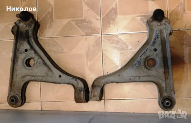 Носачи втора ръка за OPEL Omega B