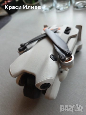 Дрон DJI Mini 4 Pro Fly More Combo, снимка 9 - Дронове и аксесоари - 52904616