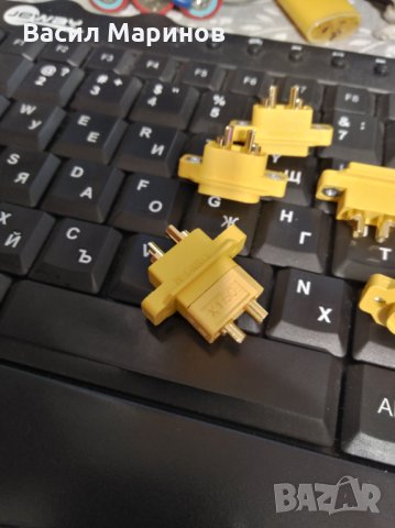 Продавам конектори XT-60E-M Amass с място за гайки (XT60E-M), снимка 3 - Друга електроника - 32116724