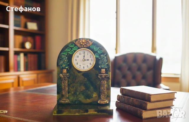 Арт часовник "Антична градина", уникат от смола., снимка 2 - Други - 53251934