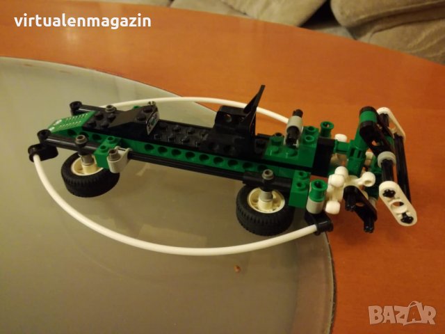 Стар конструктор Лего Technic - Lego 8213 - Spy Runner, снимка 3 - Колекции - 31146007