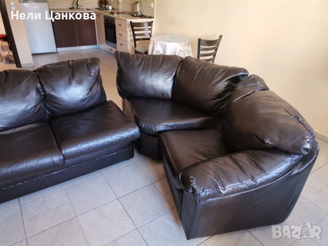 Стар разтегателен ъглов диван 