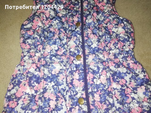 Грейка / елек на TU, 122 - 128 размер, 7-8 г., снимка 2 - Детски якета и елеци - 30548052