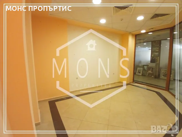 За продажба магазин в туристическата част на гр. В. Търново.