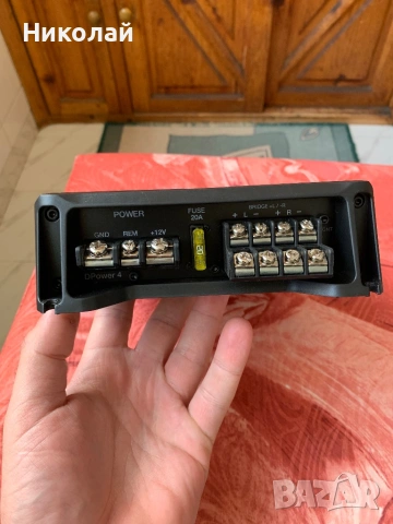 Авто усилвател Hertz, снимка 2 - Аксесоари и консумативи - 54229021