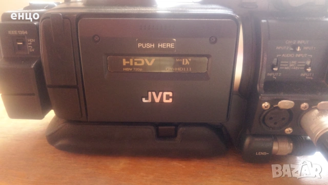 Продавам професионална HD DV камера JVS GY-HD111, снимка 6 - Камери - 54333713