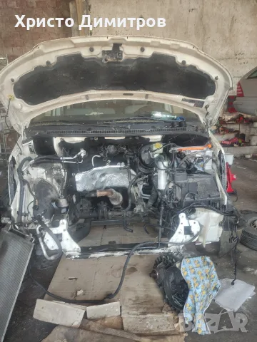 vw transporter T5 на части или цял , снимка 2 - Бусове и автобуси - 55771243